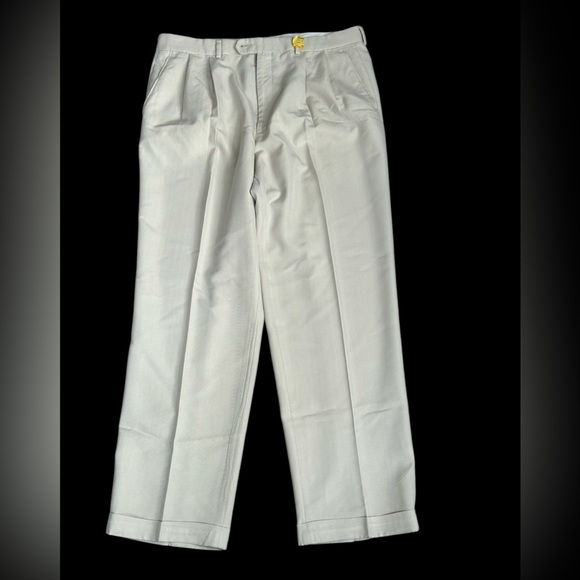 Chaps Light Weight Off White Suit - Picture 6 of 16